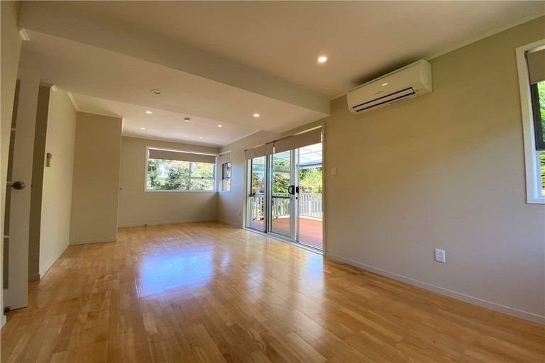 Photo of property in 36 Sequoia Place, Sunnynook, Auckland, 0620