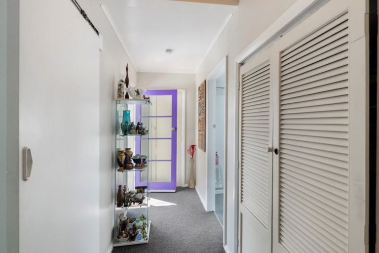 Photo of property in 126 Weraroa Road, Levin, 5510