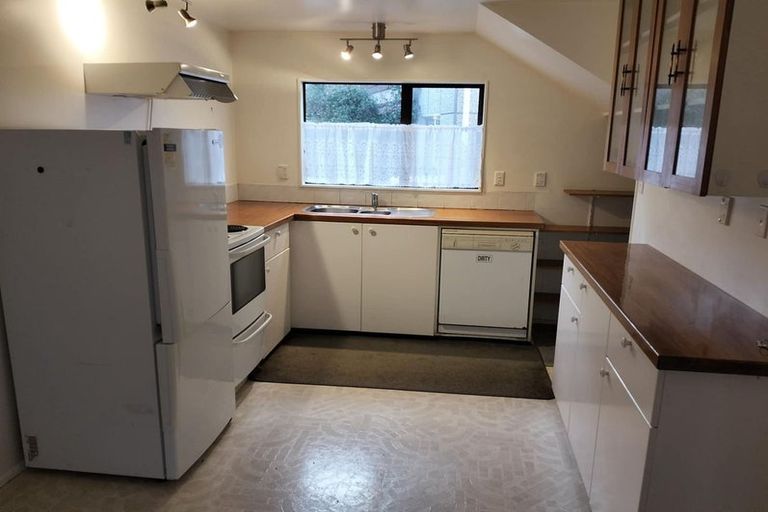 Photo of property in 12 Rydal Place, Southgate, Wellington, 6023