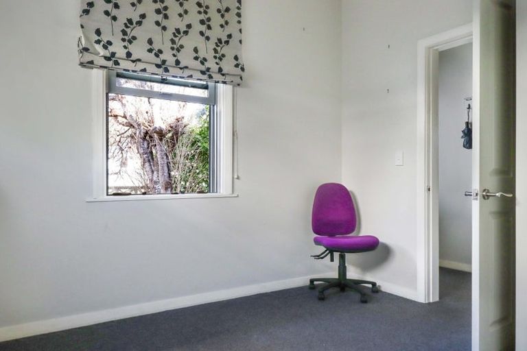 Photo of property in 8 Lewer Street, Karori, Wellington, 6012
