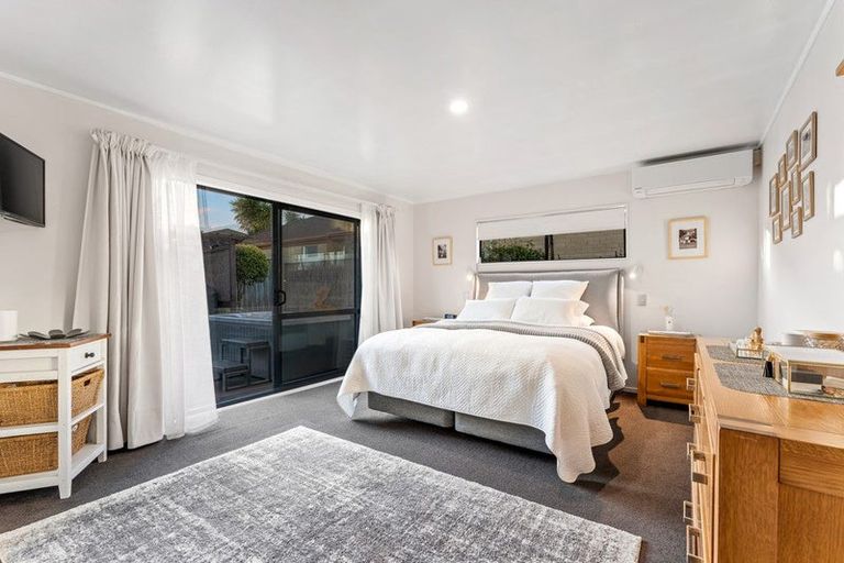 Photo of property in 8 Brixton Road, Manly, Whangaparaoa, 0930