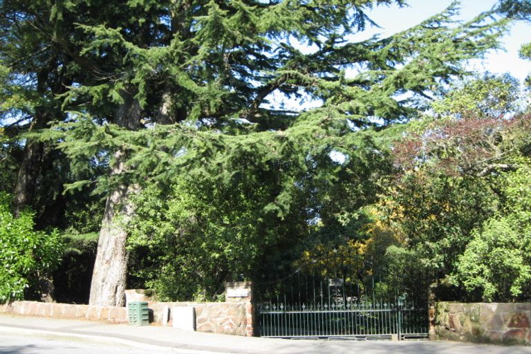 Photo of property in 54a Dyers Pass Road, Cashmere, Christchurch, 8022