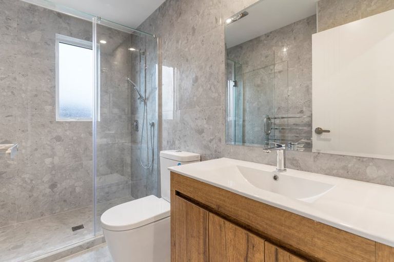 Photo of property in 5b Poruru Close, Papakura, 2110