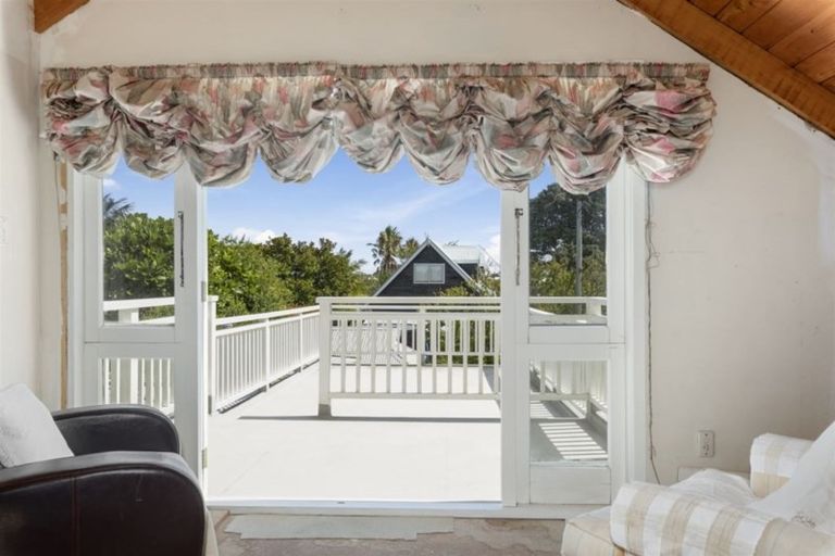 Photo of property in 1/1 Owens Road, Devonport, Auckland, 0624