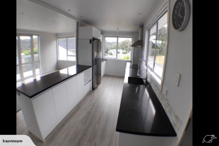 Photo of property in 200 Manuka Road, Bayview, Auckland, 0629