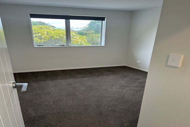 Photo of property in 7b Yeoman Place, Howick, Auckland, 2014