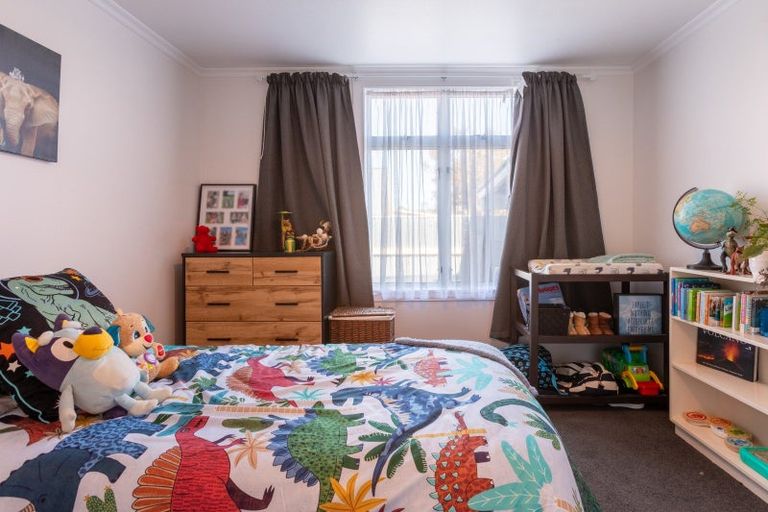 Photo of property in 33 Tennyson Street, Dannevirke, 4930