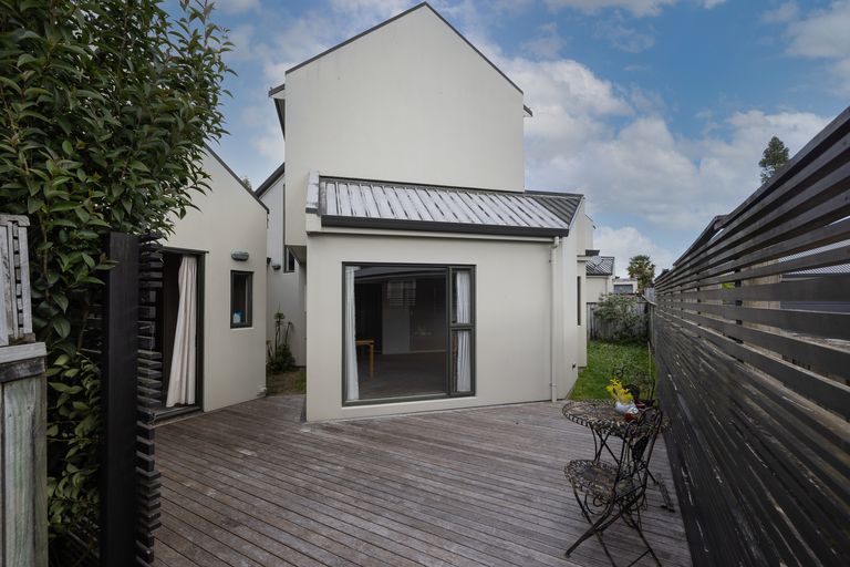 Photo of property in 40 Raleigh Street, Leamington, Cambridge, 3432