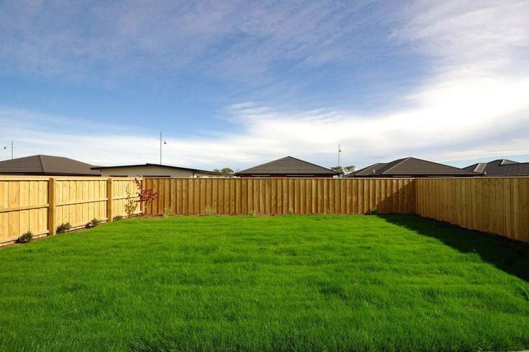 Photo of property in 35 Pakohe Street, Pegasus, 7612