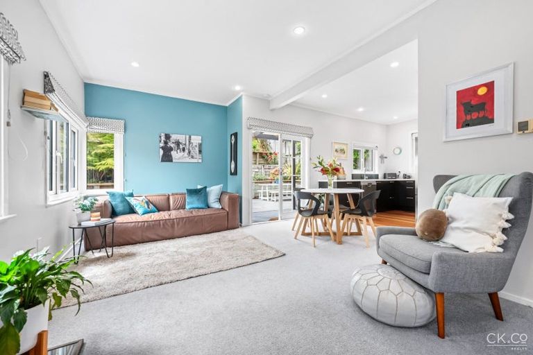 Photo of property in 67 Norton Park Avenue, Fairfield, Lower Hutt, 5011