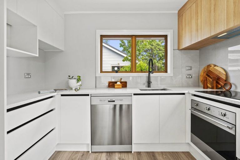 Photo of property in 1/47 Stredwick Drive, Torbay, Auckland, 0630