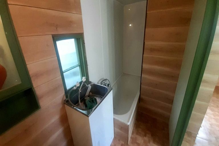 Photo of property in 49 Phillips Street, Tikokino, 4273