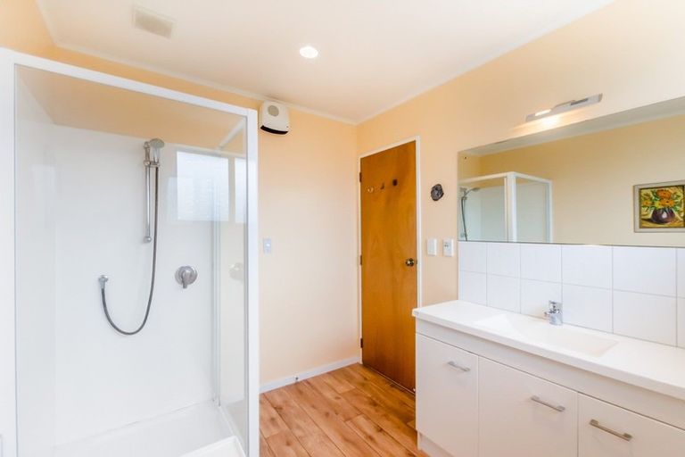 Photo of property in 50 Rimu Street, Waikanae, 5036