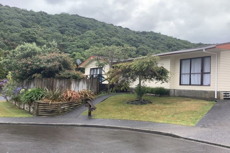Photo of property in 1 Ely Grove, Wainuiomata, Lower Hutt, 5014