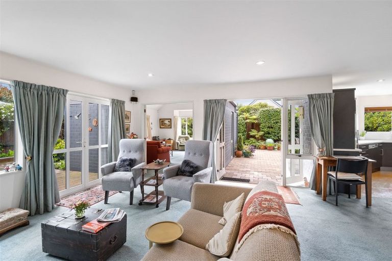 Photo of property in 2/15 Wai-iti Terrace, Burnside, Christchurch, 8053