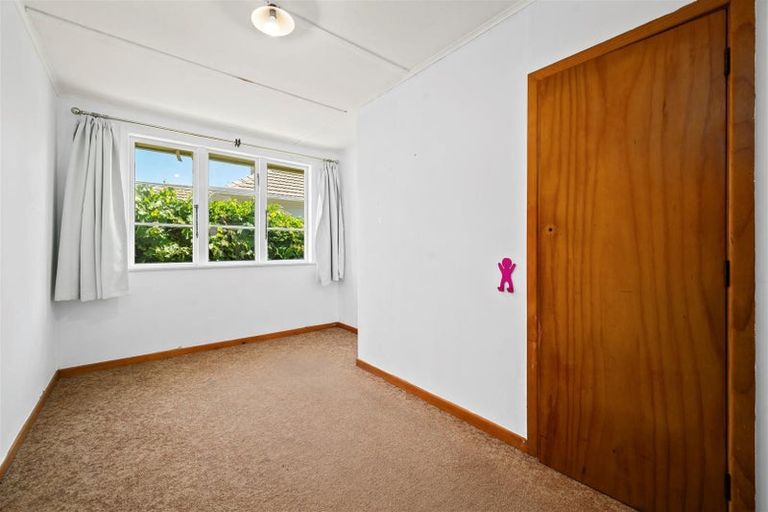 Photo of property in 12 Brookland Road, Western Heights, Rotorua, 3015