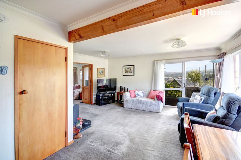 Photo of property in 28 Elwyn Crescent, Green Island, Dunedin, 9018