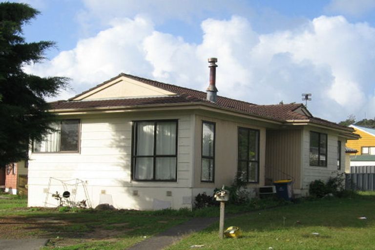 Photo of property in 11 Karepo Crescent, Ranui, Auckland, 0612