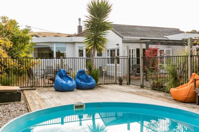 Photo of property in 14 Anderson Road, Taradale, Napier, 4112