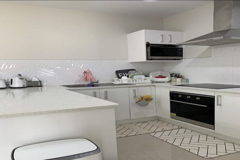 Photo of property in 9 Mangerton Lane, East Tamaki Heights, Auckland, 2016