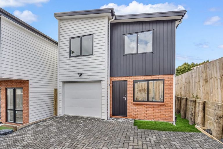 Photo of property in 49b Vera Road, Te Atatu South, Auckland, 0610