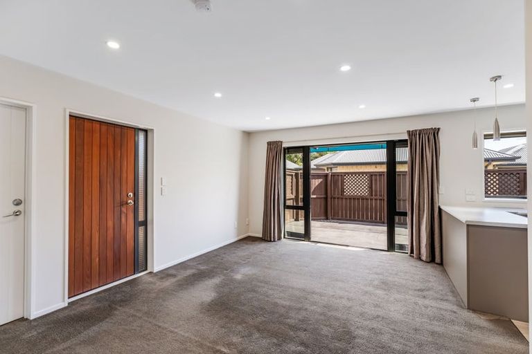 Photo of property in 24b Sawyers Arms Road, Northcote, Christchurch, 8052