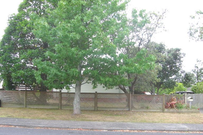 Photo of property in 15 Powrie Street, Glenfield, Auckland, 0629
