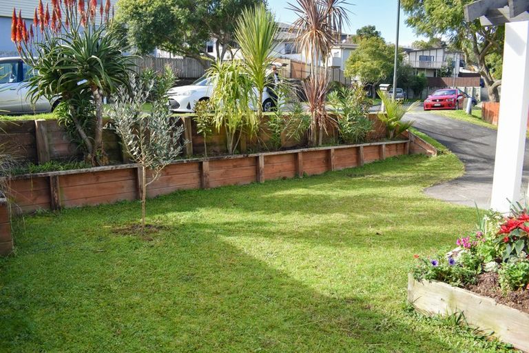 Photo of property in 40 Eclipse Terrace, Welcome Bay, Tauranga, 3112