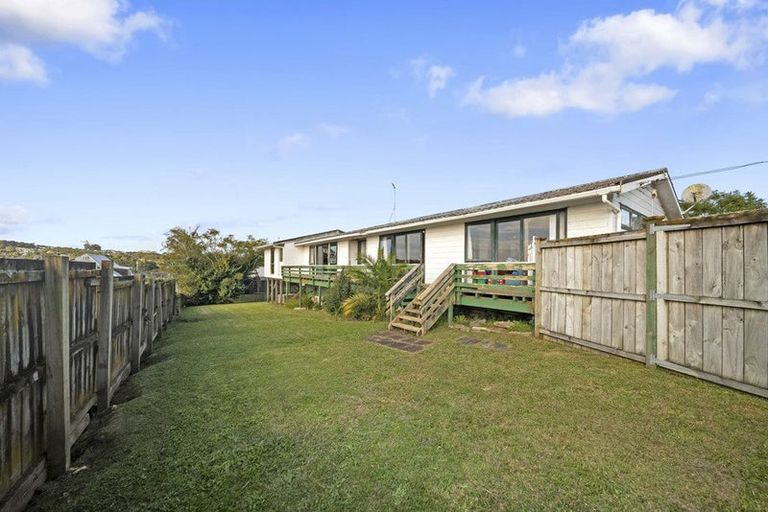Photo of property in 27 Orams Road, Hillpark, Auckland, 2102