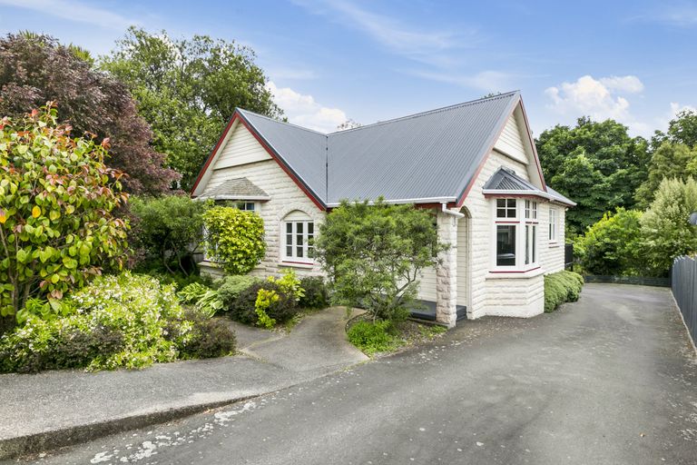 Photo of property in 28 Rosebery Street, Belleknowes, Dunedin, 9011