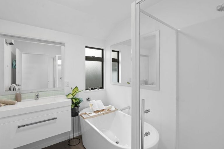 Photo of property in 6a Saint Leonards Square, Sumner, Christchurch, 8081