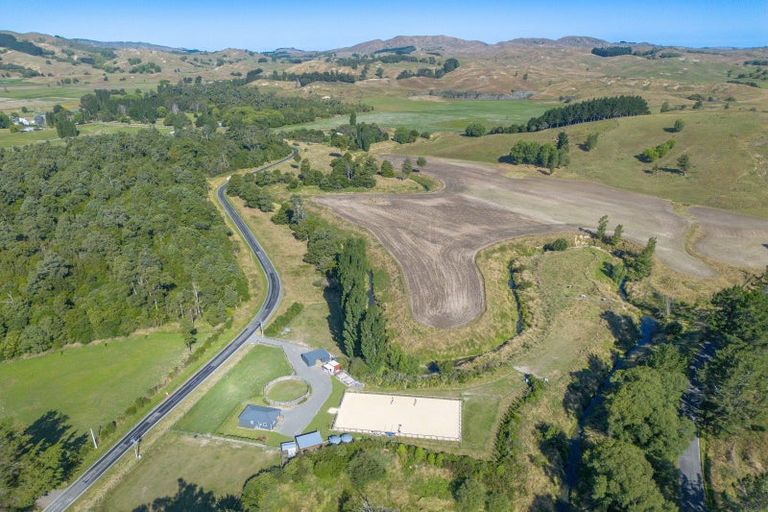 Photo of property in 2080 Elsthorpe Road, Elsthorpe, Havelock North, 4295