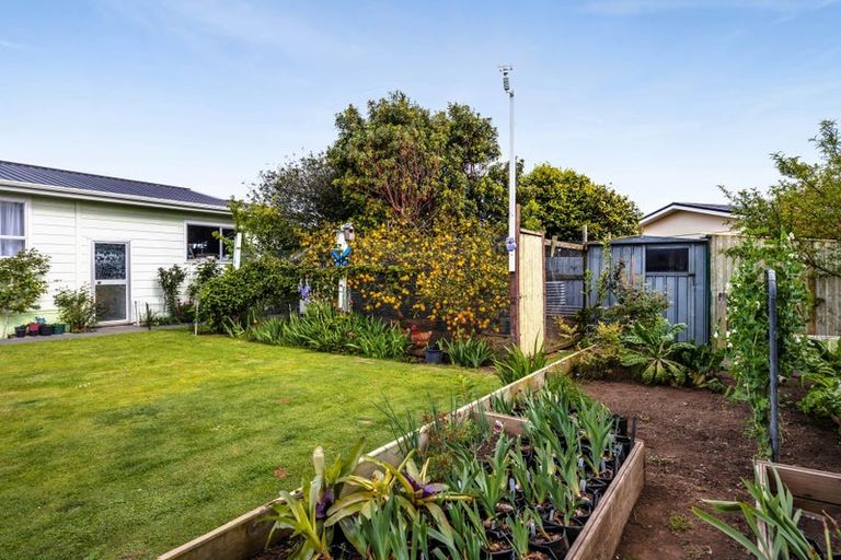 Photo of property in 35 Murdoch Street, Hawera, 4610