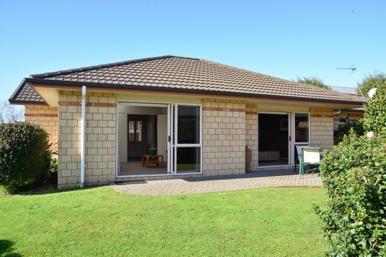 Photo of property in 12 Everton Place, Grandview Heights, Hamilton, 3200