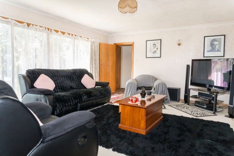 Photo of property in 61 Guy Street, Dannevirke, 4930