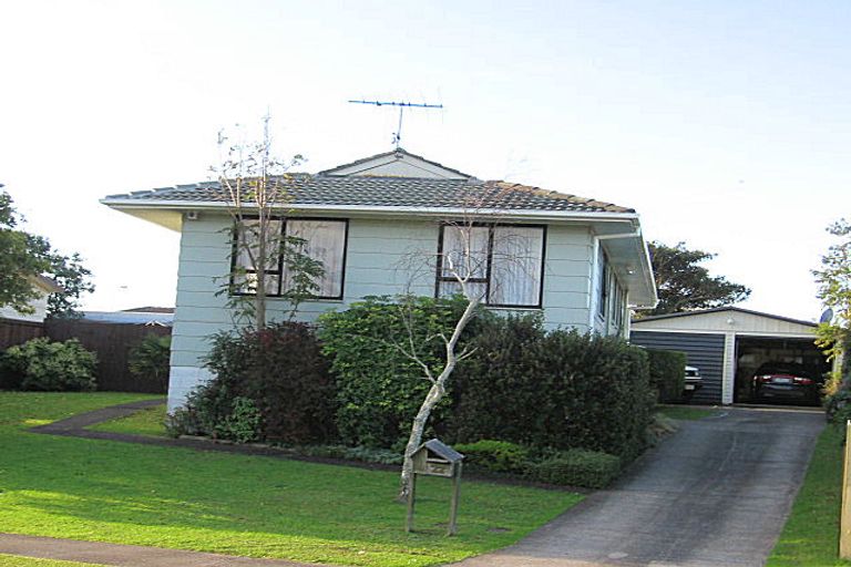Photo of property in 22 Dillon Crescent, Clover Park, Auckland, 2019