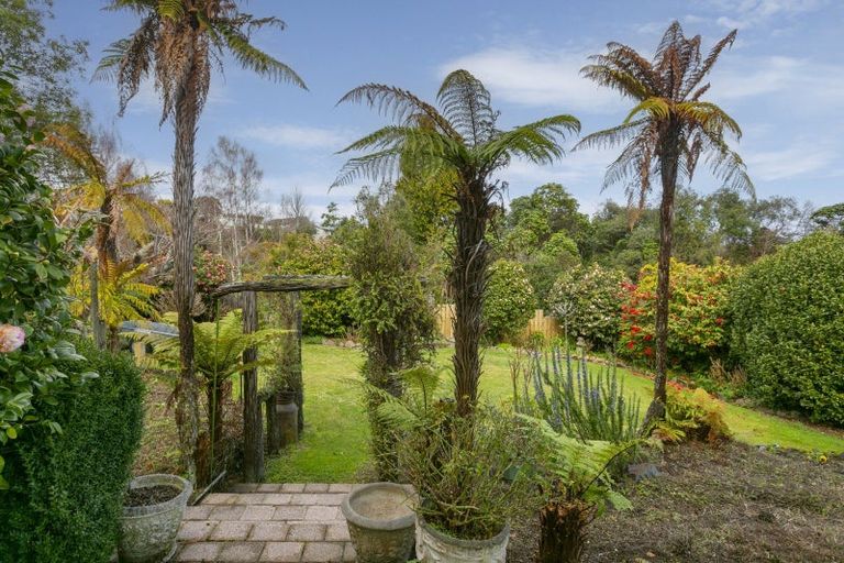Photo of property in 7 Titoki Avenue, Waipahihi, Taupo, 3330