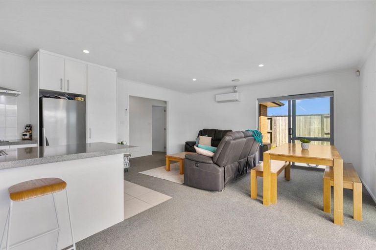 Photo of property in 18 Kamahi Crescent, Papamoa Beach, Papamoa, 3118