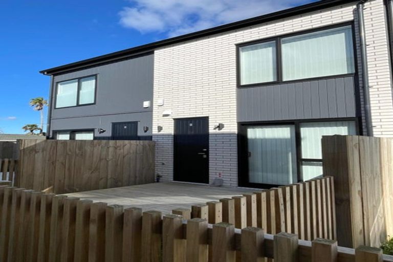 Photo of property in 8/7 Broadview Place, Howick, Auckland, 2014