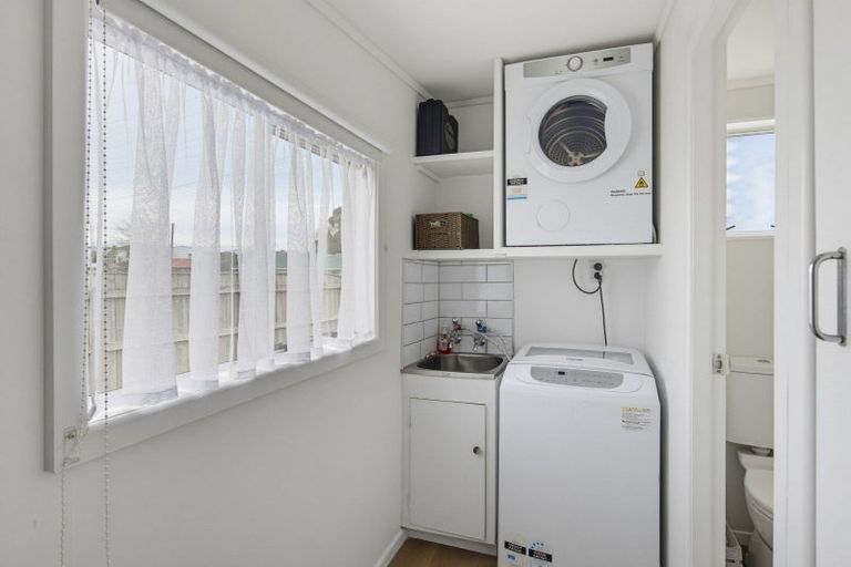 Photo of property in 55 Mako Mako Road, Levin, 5510