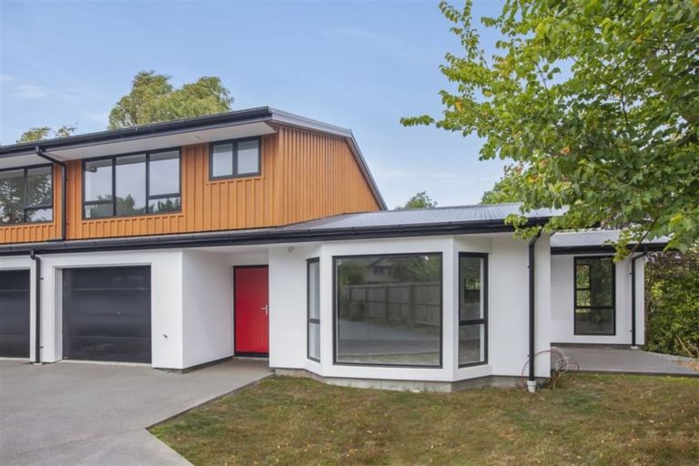 Photo of property in 2/58 Innes Road, St Albans, Christchurch, 8052