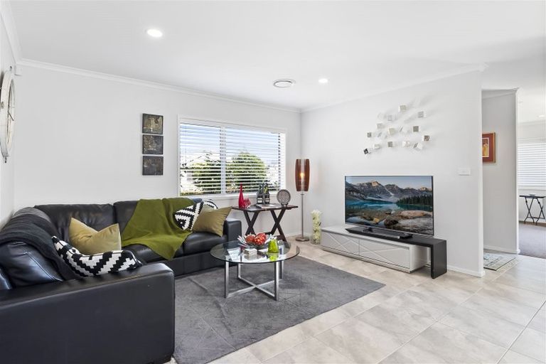 Photo of property in 10 Montia Close, Papamoa Beach, Papamoa, 3118