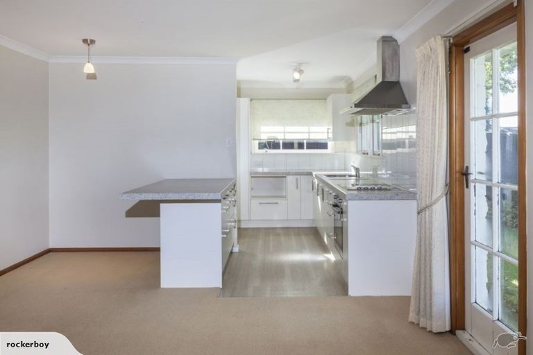 Photo of property in 1/306 Avonhead Road, Avonhead, Christchurch, 8042