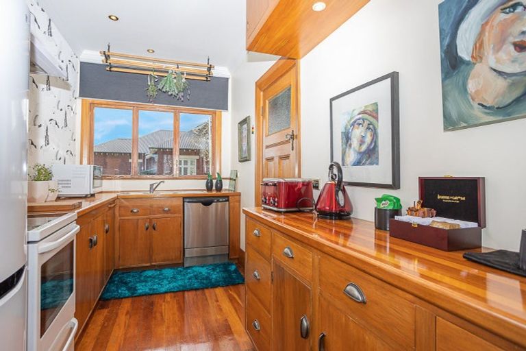 Photo of property in 24 Albany Street, Gore, 9710