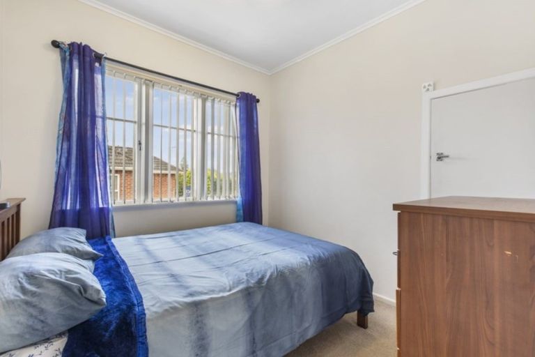 Photo of property in 102 Wallace Road, Papatoetoe, Auckland, 2025