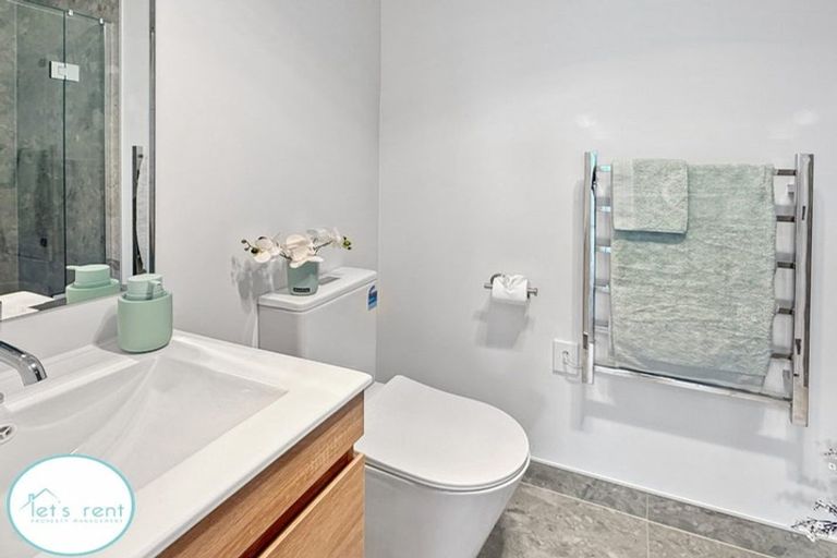 Photo of property in 6a Goodwin Drive, Rosehill, Papakura, 2113