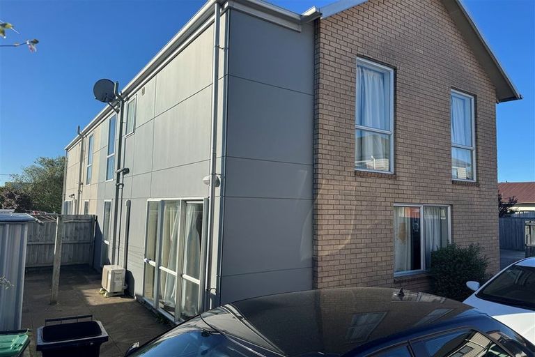 Photo of property in 105a Elizabeth Street, Riccarton, Christchurch, 8041