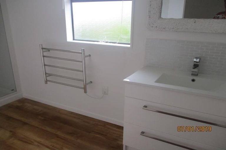 Photo of property in 30a Rata Road, Raumati Beach, Paraparaumu, 5032