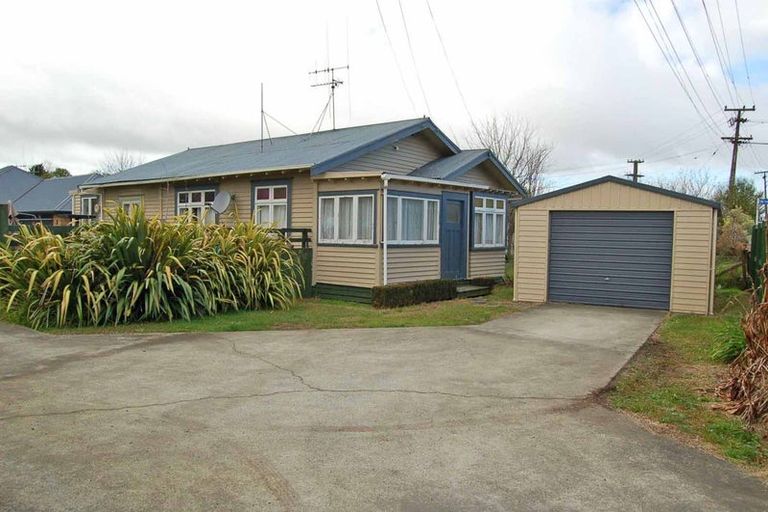 Photo of property in 1042 Heaphy Terrace, Fairfield, Hamilton, 3214
