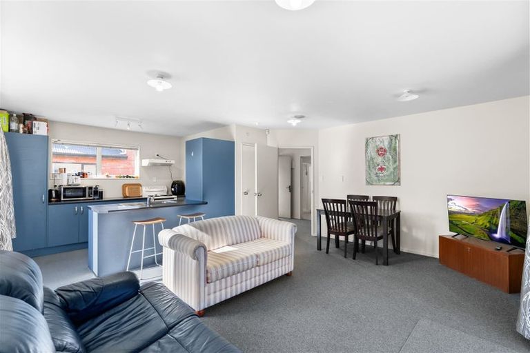 Photo of property in 105b Elizabeth Street, Riccarton, Christchurch, 8041